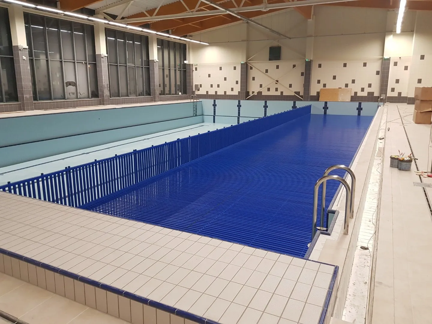 WYPŁYCENIE BASENU PLATFORMY DO ŁĄCZENIA